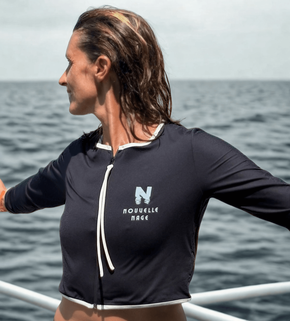 VESTE VICTORIA — ÉDITION LIMITÉE NOUVELLE NAGE x JAYNE – Image 2